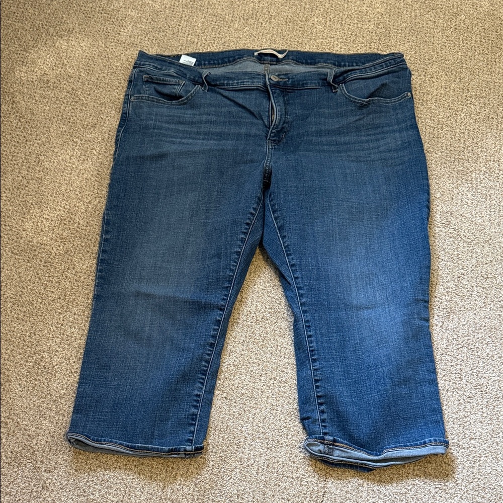 Classic Blue Women's Jeans capris